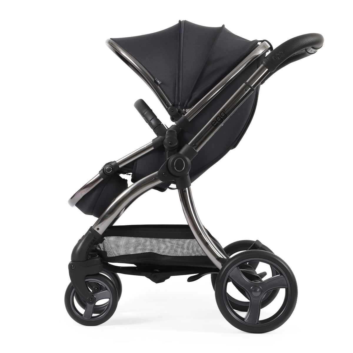 egg3® Stroller in Carbonite
